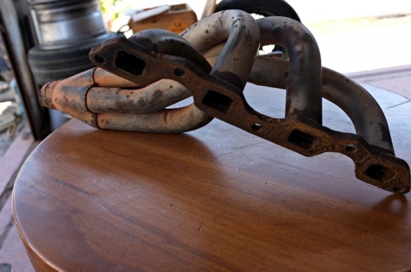 ขาย..เฮดเดอร์ เครื่องตระกูล 2T-3T ถอดออกมาจาก Celica TA 22 เครื่อง 2T-GEU