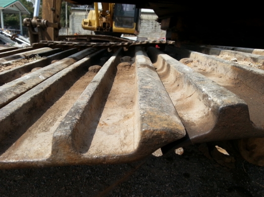 ขาย komatsu pc 200-3สภาพดี เอกสารอินวอยด์