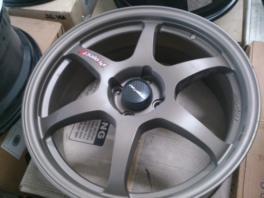 ขายแม็กใหม่ล้างสต๊อก มีทั้งขอบ15, 16, 17  มีทั้ง 4รู100/114 ,5รู100/114 และ6รู139.7 จำนวน 45 ชุด ราคา6500/ชุด  (ไม่มีตำหนิ) มาก่อนเลือกก่อน ราคาคุยกันได้ (มีจำนวนจำกัด)