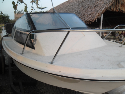 ขายเรือyamaha เครื่อง50แรง สภาพดีมาก90\% ราคาไม่แพง