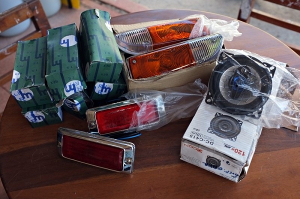 ขายหลายชิ้นเก่า-ใหม่ ขายหลายชิ้นเก่า-ใหม่