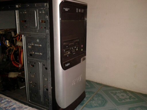 ขายคอมพิวเตอร์ acer+จอsamsung LCD 18.5"