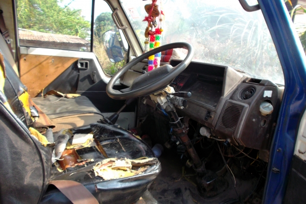 ขายด่วนรถ6ล้อTOYOTADINAเครือง110แรงม้ายาว4.3เมตร