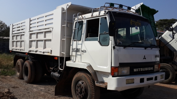 ขายด่วนไอ้หลงโบสองเพลาดั้มสิบสปีดราคาโคตรถูก ตามสภาพFN527MTF 3900โทร0801515451