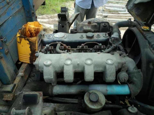 รถอีซูซุ 6 ล้อ พื้นเรียบ  115 แรงม้า. สนใจติดต่อ 081 - 6079515