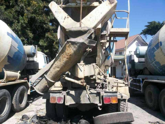 รถอีซูซุ 10 ล้อ โม่ปูน 275 แรงม้า ( มีขาย 3 คัน. ) สนใจติดต่อ 081 - 6079515 รถอีซูซุ 10 ล้อ โม่ปูน 275 แรงม้า ( มีขาย 3 คัน. ) สนใจติดต่อ 081 - 6079515