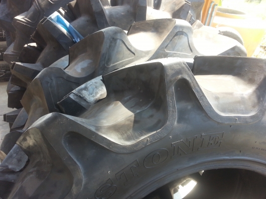 ขายยางรถไถรถแทรกเตอร์ ราคาถูกยางใหม่ SUPERSTON หนาตัวยอดนิยม