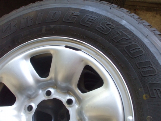 ยางใหม่ แม็คVigo Champป้ายแดง Bridgestone Dueler 265/70R16 ใหม่ เส้นสีตุ่มยางครบ ปี2813, ยางใหม่ 265/65R17