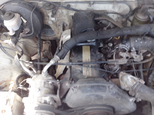 ขายรถกระบะ 4 ประตู TOYOTA เลขตัวรถ LN85-0061146 เลขเครื่อง 2L-2698130 2446 ซีซี ปี 2535 ราคา 85000