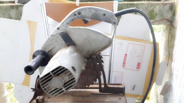 เลื่อยวงเดือนmakita5201n10นิ้ว4500บาท