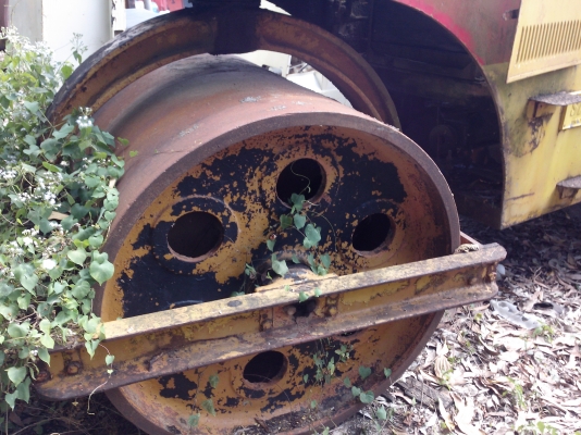 ขายรถบด SAKAI 3 ล้อเหล็ก ขนาด 10 ตัน รุ่น KD10-12805 เอกสารเล่มทะเบียน ราคา 155000