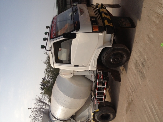 ขายรถโม่ปูน 3.2 คิว ทะเบียน แอร์ ทริฟฟี่  195 HP