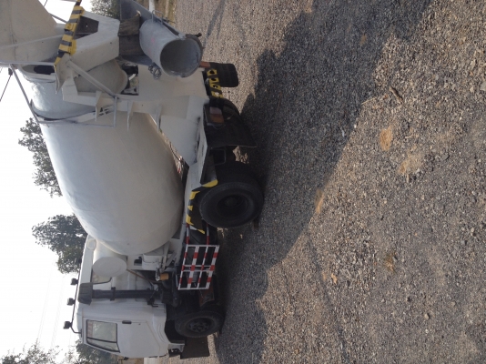 ขายรถโม่ปูน 3.2 คิว ทะเบียน แอร์ ทริฟฟี่  195 HP