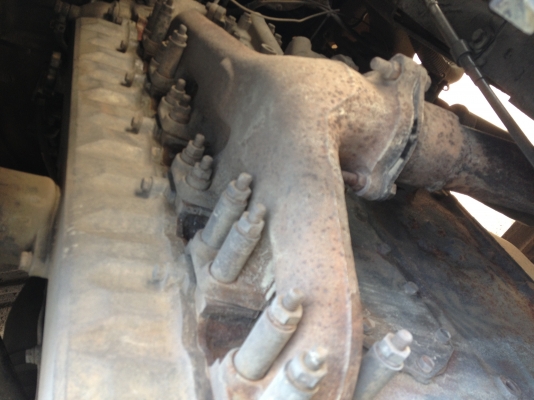 ขายรถโม่ปูน 3.2 คิว ทะเบียน แอร์ ทริฟฟี่  195 HP