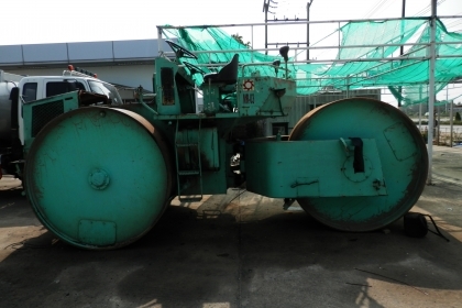 รถบดสั่นสเทือน3ล้อเหล็ก SAKAI อาร์วันขนาด12ตันเครื่องยนตร์6สูบเอกสารเล่มทะเบียน