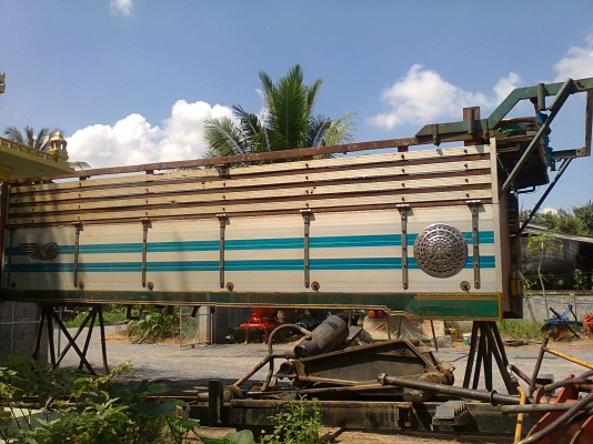 กระบะ 10 ล้อ อลูมิเนียม   อุปกรณ์ครบชุด