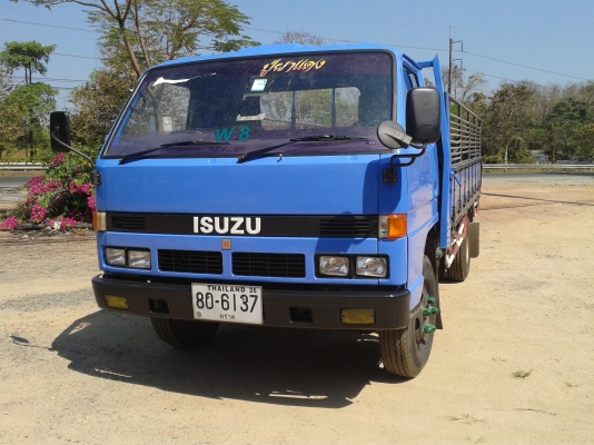 ISUZU  NPR