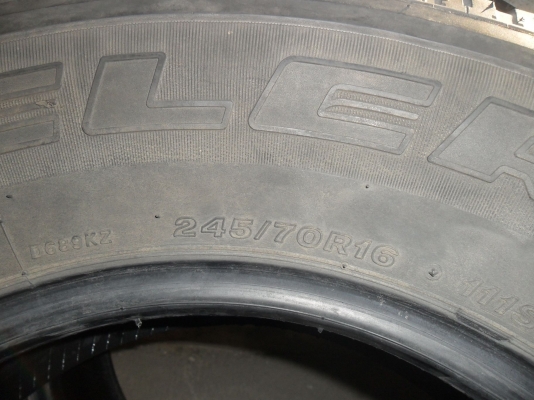 ยาง บริสโตน 245/70R16 ปี09 สวยๆ 4 เส้น ราคา 2800 บาท