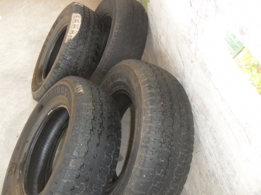 ยาง บริสโตน 245/70R16 ปี09 สวยๆ 4 เส้น ราคา 2800 บาท