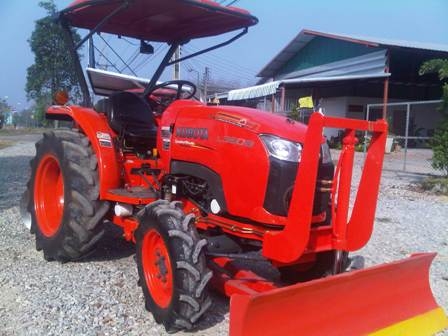 ขายรถไถ Kubota L 3608 (4WD) พร้อมดันหน้าและผานหลังตราช้าง ขายรถไถ Kubota L 3608 (4WD) พร้อมดันหน้าและผานหลังตราช้าง