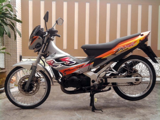 ขออนุญาติขาย Honda Dash 125 NEW เดิมๆหล่อๆ โอนให้ฟรีครับ