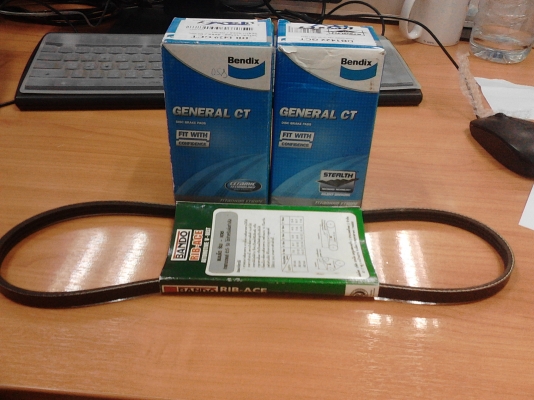 ขายผ้าเบรกหน้าหลัง bendix +สายพานแอร์ Toyota VIOS ทั้งหมด 1500 บาท โทร  085-5478050