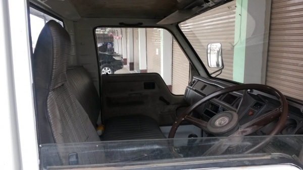 ขาย6ล้อดั้ม5คิว