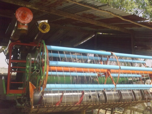 ขายรถเกี่ยวข้าวพร้อมใช้ ราคาไม่แพง 450,000 บาท โทร 0895786334