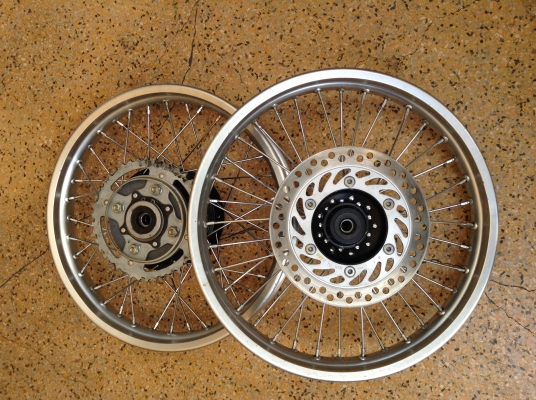 ขายล้อคลับแมนหน้าหล้งครบๆ