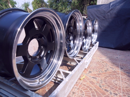 ขายยาง bf 265-70-16 ปี 10 + ล้อ te37 สีดำปัดเงา ขอบ 16 -0