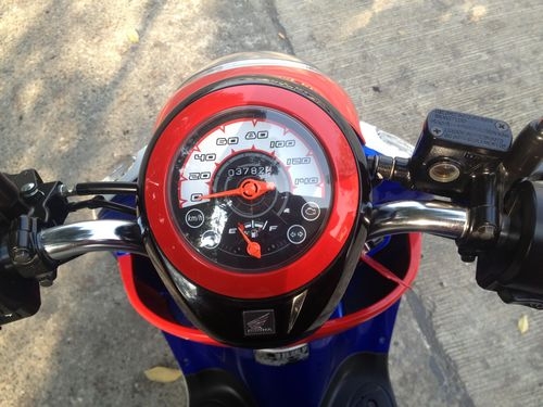 HONDA SCOOPY I ลายACTTIVE BOYรถปี2013รถ7เดือนวิ่ง3xxxโลสวยกริ้บๆมีเล่มพร้อมโอน