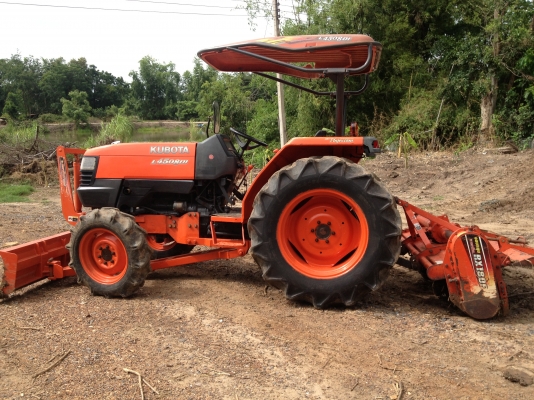 ขาย45 di เครื่อง แน่นเดิมๆ รถไร่สีเดิมครับ  อุปกร 2  ชิ้น   ครับ