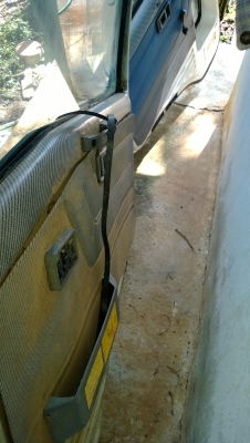 ขายประตู HINO FC2W (2 บาน )กระจกไฟฟ้า ถูก ด่วน  081-1841924