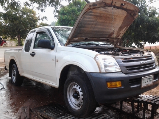 ISUZU D MAX 2.5SX สีขาว แม็กไลเนอร์ เดิมบาง ปี45 ISUZU D MAX 2.5SX สีขาว แม็กไลเนอร์ เดิมบาง ปี45