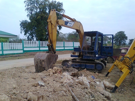 รถขุด KOBELCO SK03