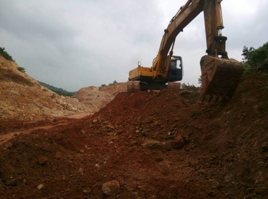 CAT325 V2ไฟฟ้าครบ โซ่ใหม่ เอวแน่น รถสภาพดี เครื่องแน่น ปั้มแน่น ทำงานดีมาก...เอกสารซื้อ-ขาย.