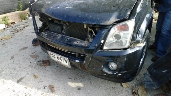 รถอุบัติเหตุ กะบะISUZU HILANDER 3.0D di-iI TEQ ABS EBD-AIRBAGS รถ6ปี เพิ่งผ่อนหมด..ขายซากขี้เกียจซ่อม เล่มพร้อม... รถอุบัติเหตุ กะบะISUZU HILANDER 3.0D di-iI TEQ ABS EBD-AIRBAGS รถ6ปี เพิ่งผ่อนหมด..ขายซากขี้เกียจซ่อม เล่มพร้อม...