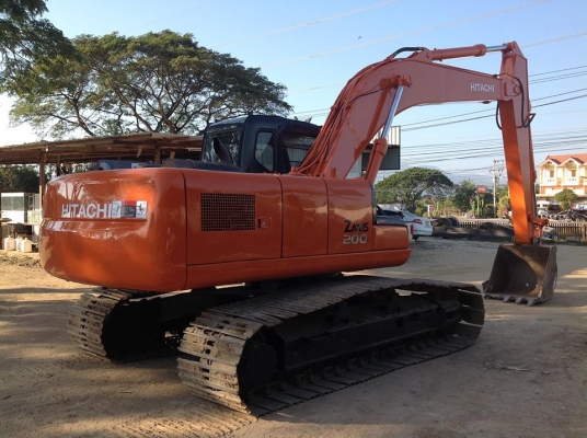 รถขุด HITACHI ZX 200  เครื่องดี ปั้มดี ระบบไฟ้าครบ เอวแน่น ช่วงล่างสวยเต็ม มีทะเบียนครบ