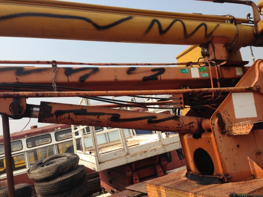 เครนไฮดรอลิคกระเช้าซ่อมไฟฟ้า พร้อมขาช้าง2ชุด สนใจติดต่อ 094-7969069