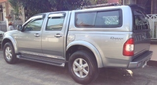 Izusu Hilander 4 ประตู Izusu Hilander 4 ประตู