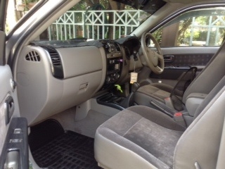 Izusu Hilander 4 ประตู Izusu Hilander 4 ประตู