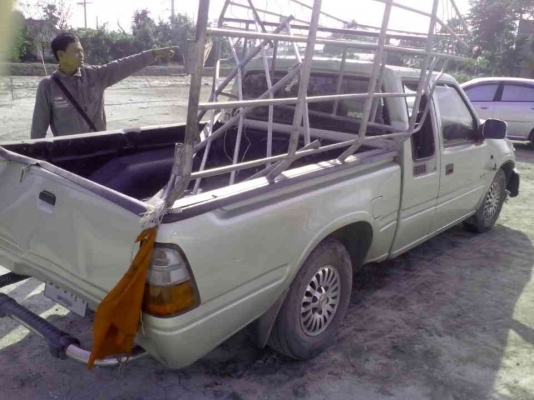 ขายซากดราก้อนอาย 2500 รถปี2000 ขายซากดราก้อนอาย 2500 รถปี2000