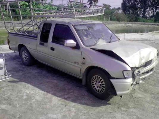 ขายซากดราก้อนอาย 2500 รถปี2000 ขายซากดราก้อนอาย 2500 รถปี2000