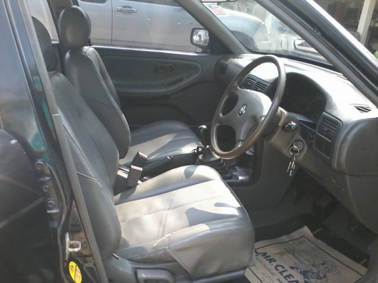 ขายรถเก๋ง Nissan Sentra ปี 91 สีดำ เครื่อง 1600 คาบู สภาพดี สตาร์ทครั้งเดียวติด ราคาถูกมาก ตกแต่ง ติดฟิล์ม เครื่องเสียงครบ ขับได้เลยไม่ต้องซ่อม ขาย 35,000 บาท 092-9162511 โย