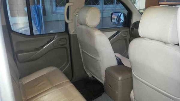 นาวาร่าเจ้าของขายเองป้ายแดงเดิมทั้งคันตั้งแต่หัวจรดท้าย(ฟรีดาว์)