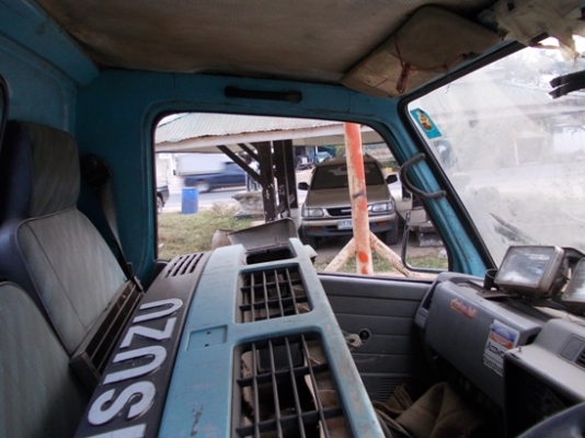 ขายด่วน หัว NKR สภาพสวย สมบูรณ์ พร้อมสายเกียร์