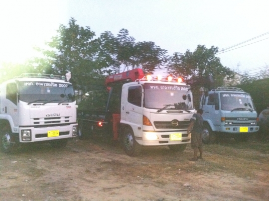 มีรถรับจ้างติดเครน5ตันปอกบริการ6ล้อติดเครนสนใจใช้บริการได้ค่ะ