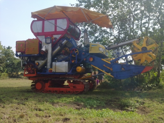 ขายรถเกี่ยวข้าวไอ้หนุ่มไวไฟ