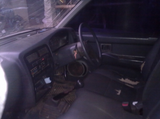 ขายรถกะบะ NISSAN BIG M ฝาแดงจอโค้ง ขายรถกะบะ NISSAN BIG M ฝาแดงจอโค้ง