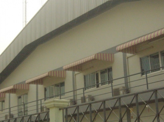 รับติดตั้งโครงหลังคาผ้าใบและหลังคากันความร้อน